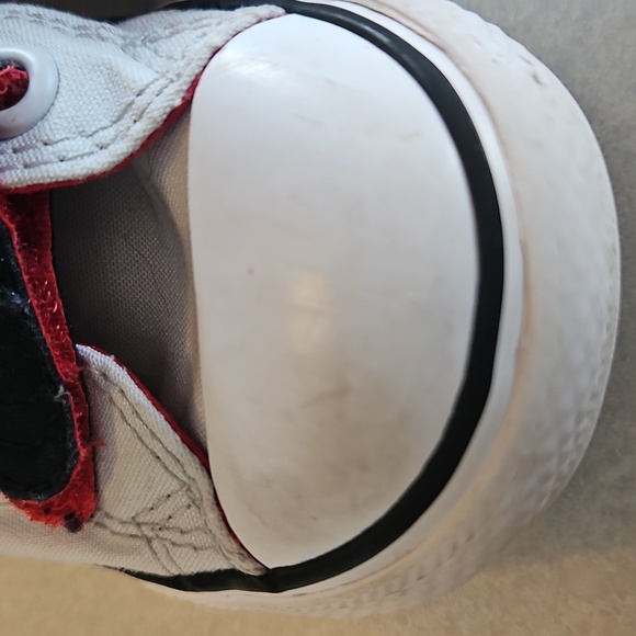 Toddler Converse Sneakers - Picture 5 of 14